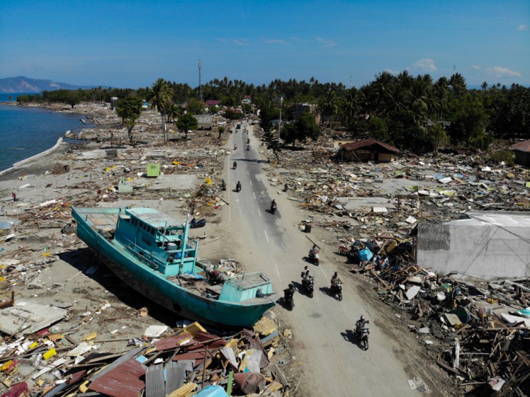 Número de mortes por terremoto e tsunami na Indonésia chega a 844 http